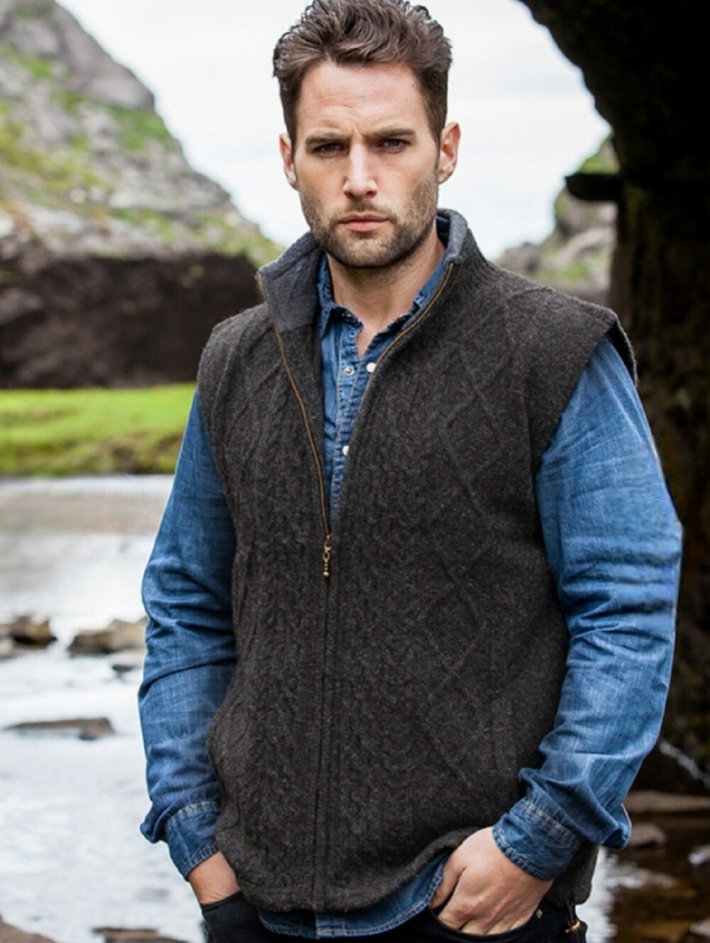 Aran Woollen Mills Windproof Bodywarmer Vest Size XXL